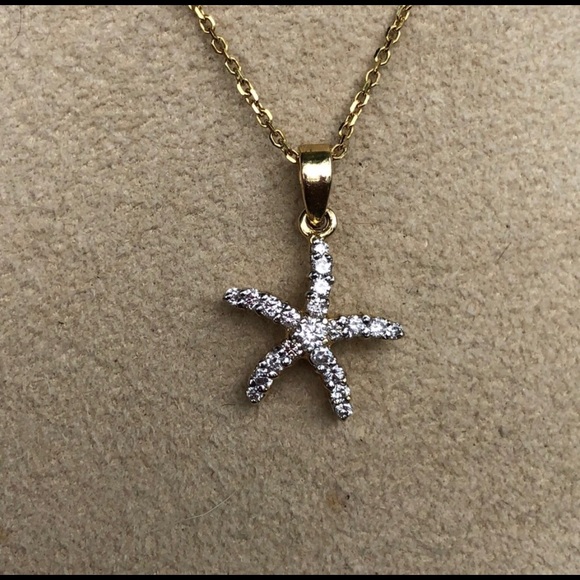 14k gold Genuine Diamond Starfish necklace - Picture 2 of 5